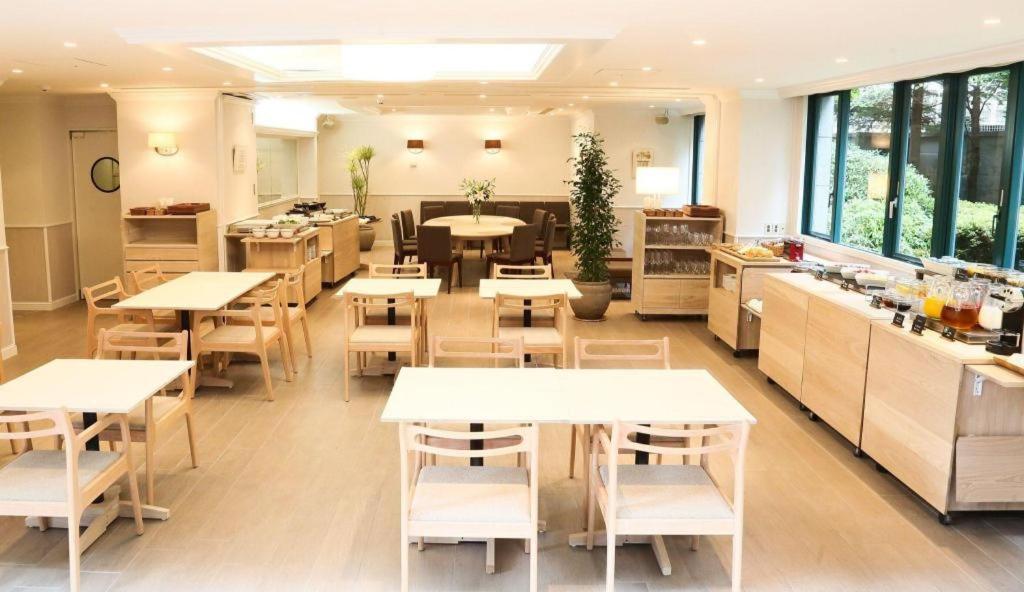 Forest Hongo Tokio Exterior foto